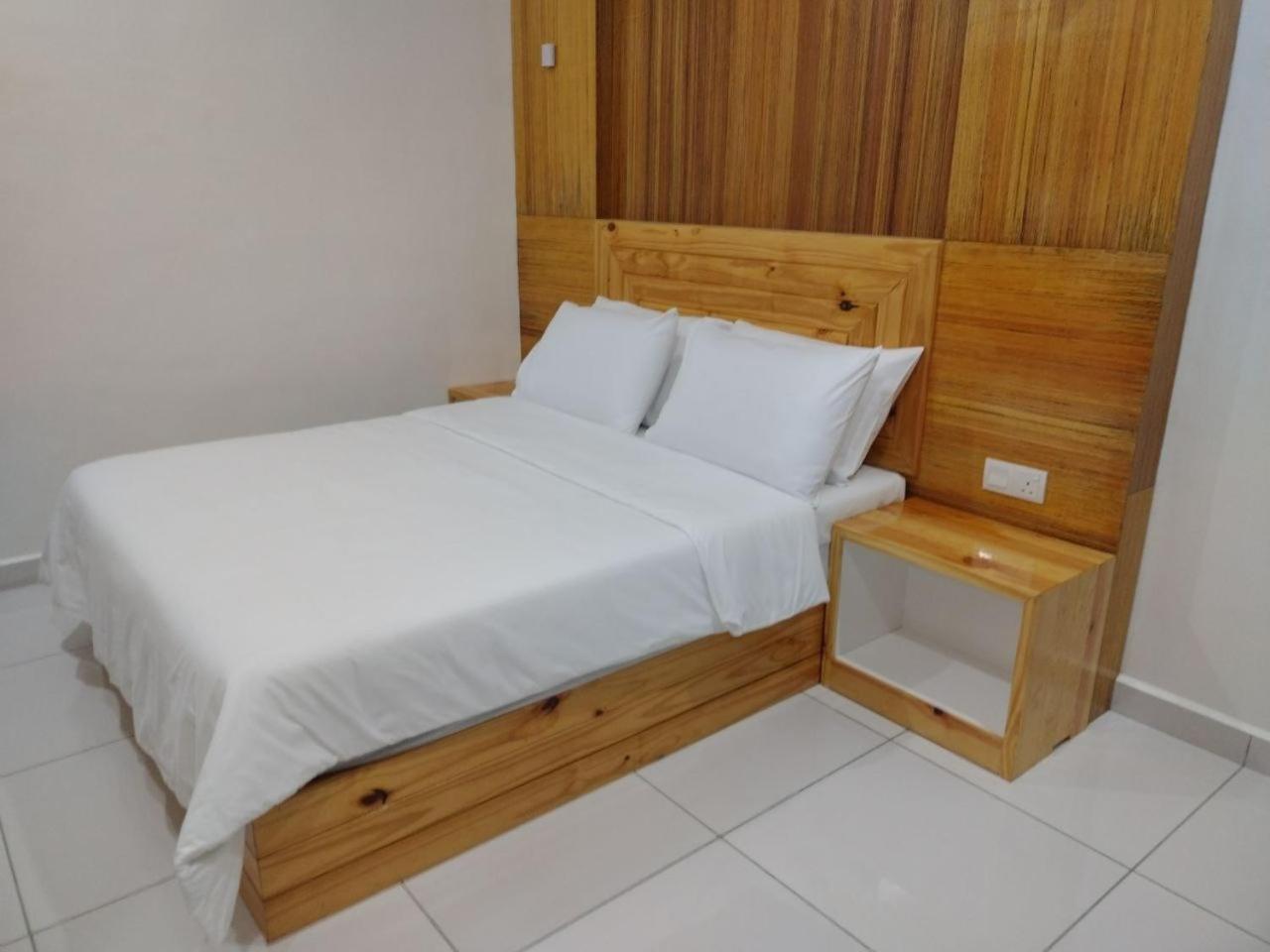 Funduq Al Busyra Motel Pantai Cenang  Exterior photo