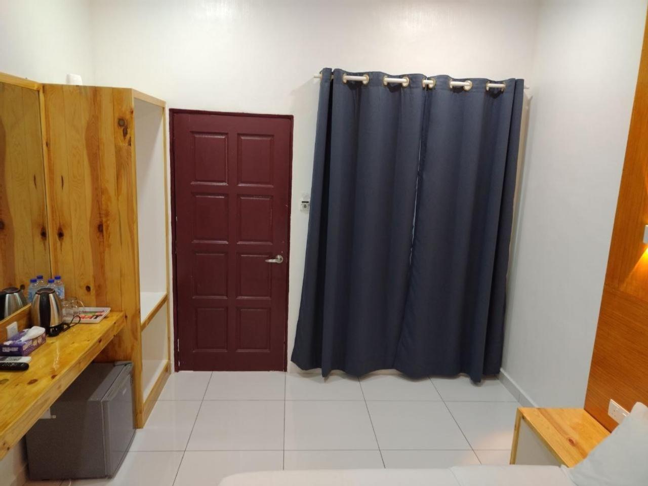 Funduq Al Busyra Motel Pantai Cenang  Exterior photo